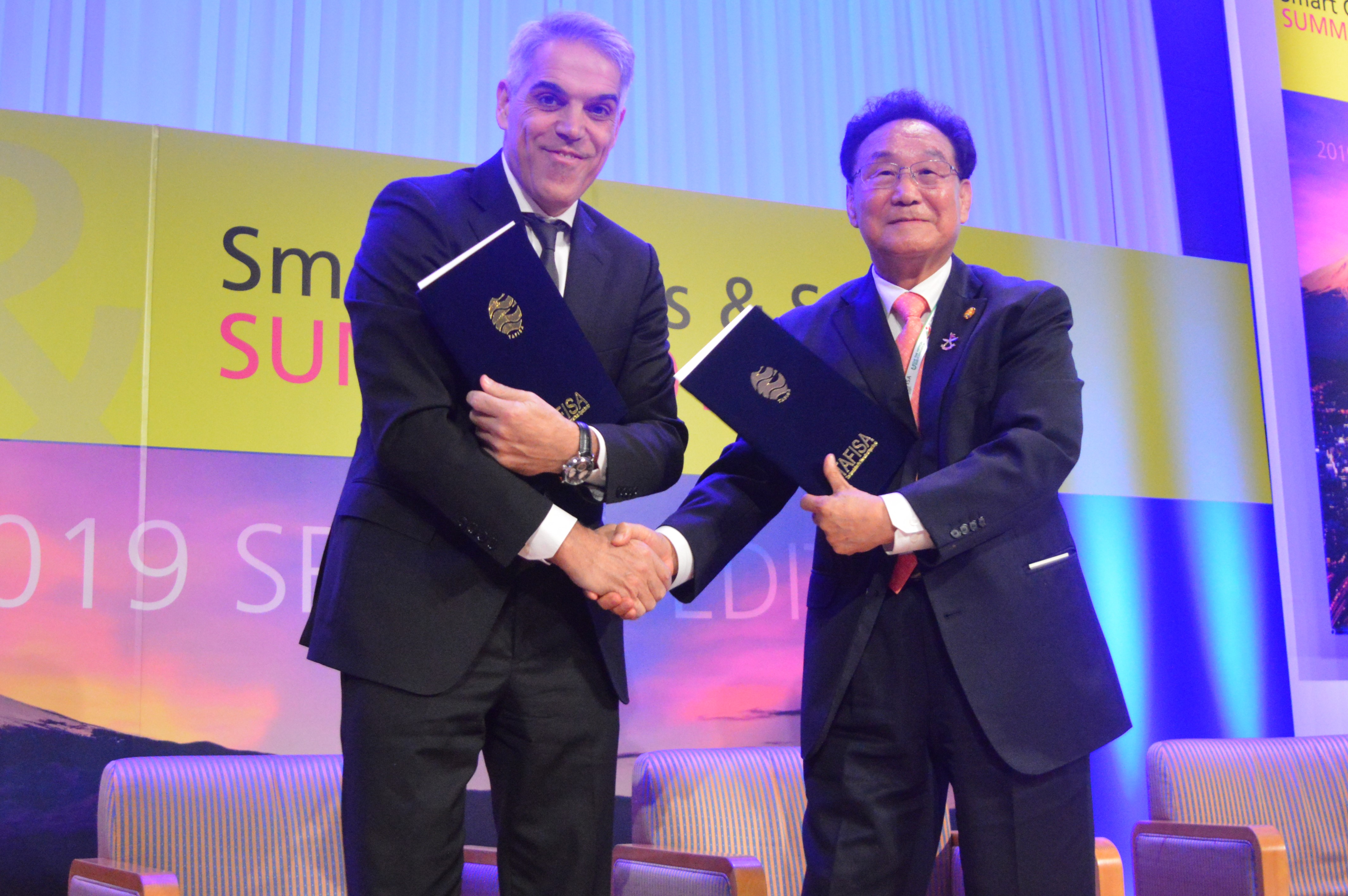 TAFISA President Prof. Ju-Ho Chang and World Union of Olympic Cities Executive Committee Member Christos Tentomas Signed the Memorandum of Understanding