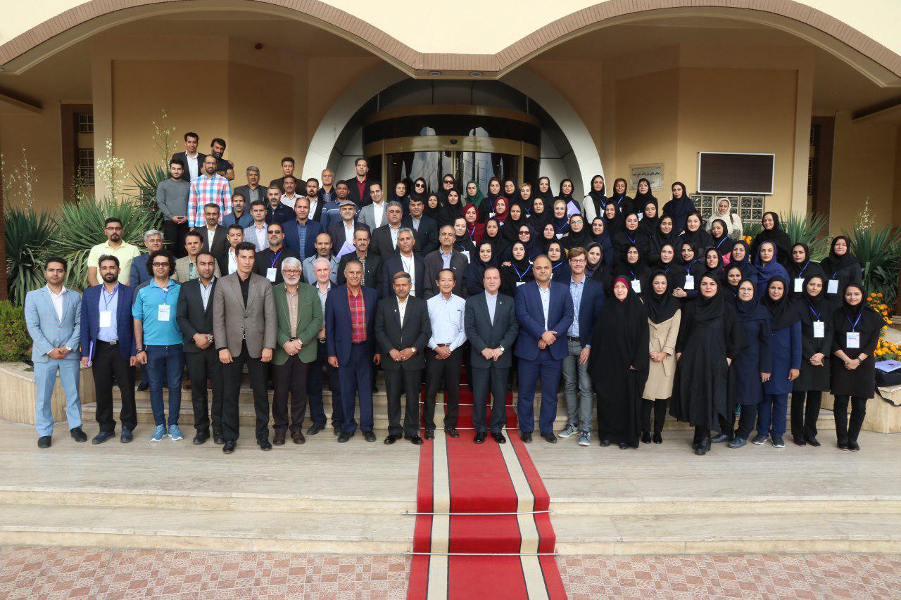 Group picture of the CLC participants, lecturers and hosts